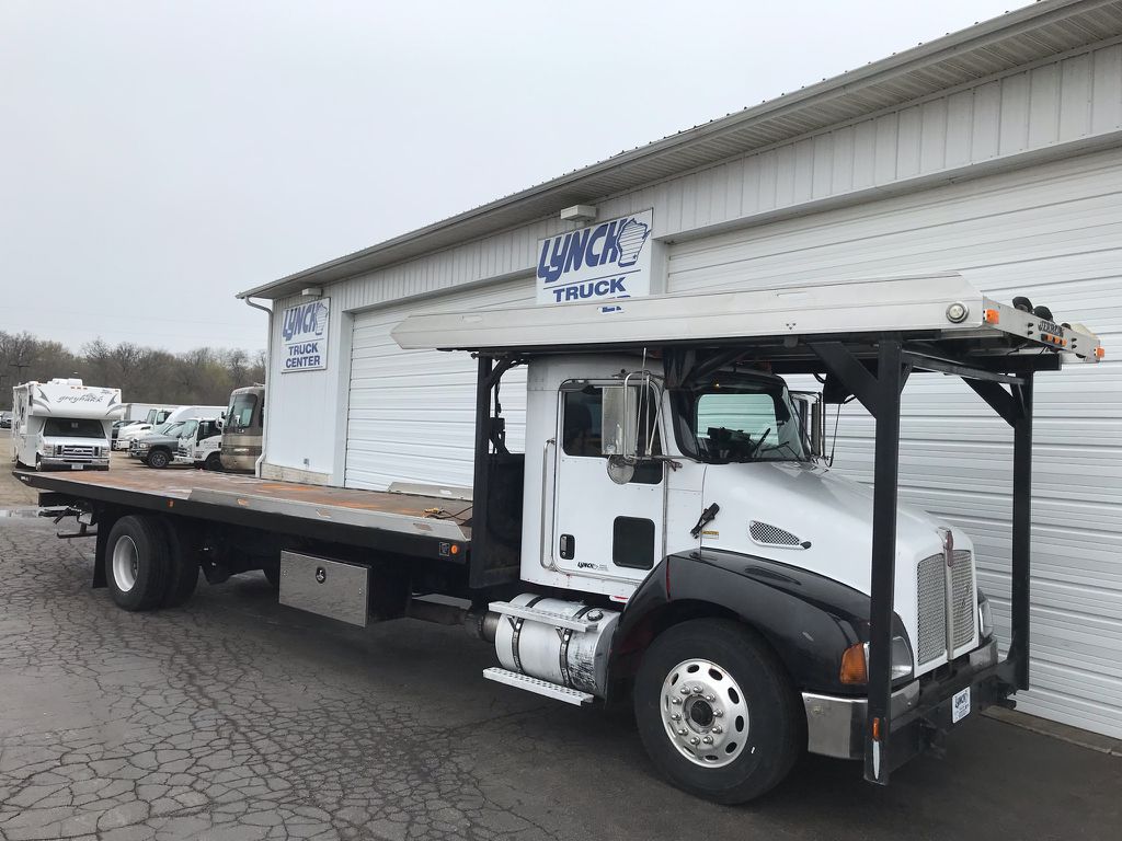 Pre-Owned 2009 Kenworth T300 BASE N/A in Waterford #9149 | Lynch Truck ...